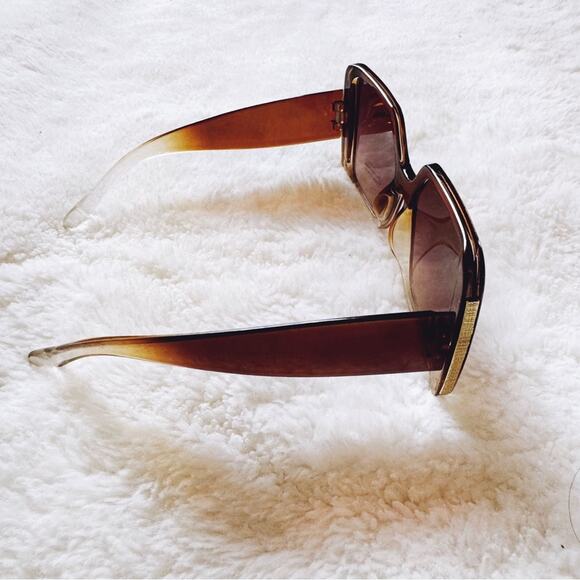Junia Clear Brown Oversized Sunglasses - Picture 9 of 10